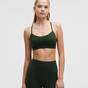 Lululemon (10) Rainforest Green Flow Y Nulu Light Support Racerback Sports Bra